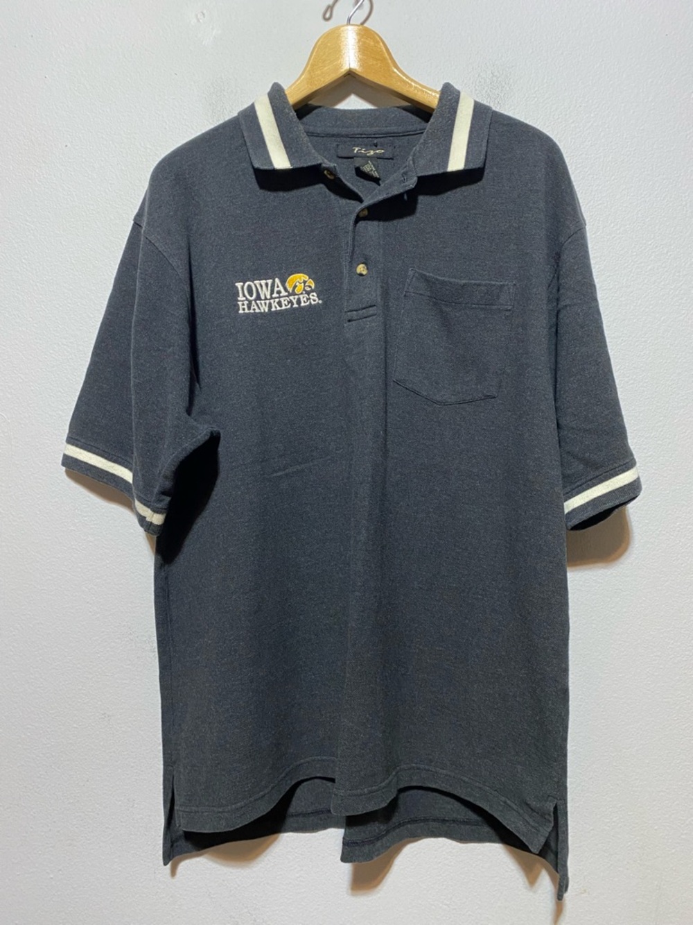 Tizo Men's Large Dark Gray Iowa Hawkeyes Short Sleeve Polo